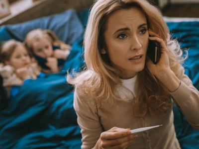 Mutter meldet Krankheit der Kinder