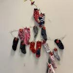 Socken aufhängen - nachhaltige Weihnachten bei der Wichtel Akademie
