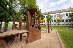 Garten Kinderkrippe und Kindergarten Trudering Wichtel Akademie München